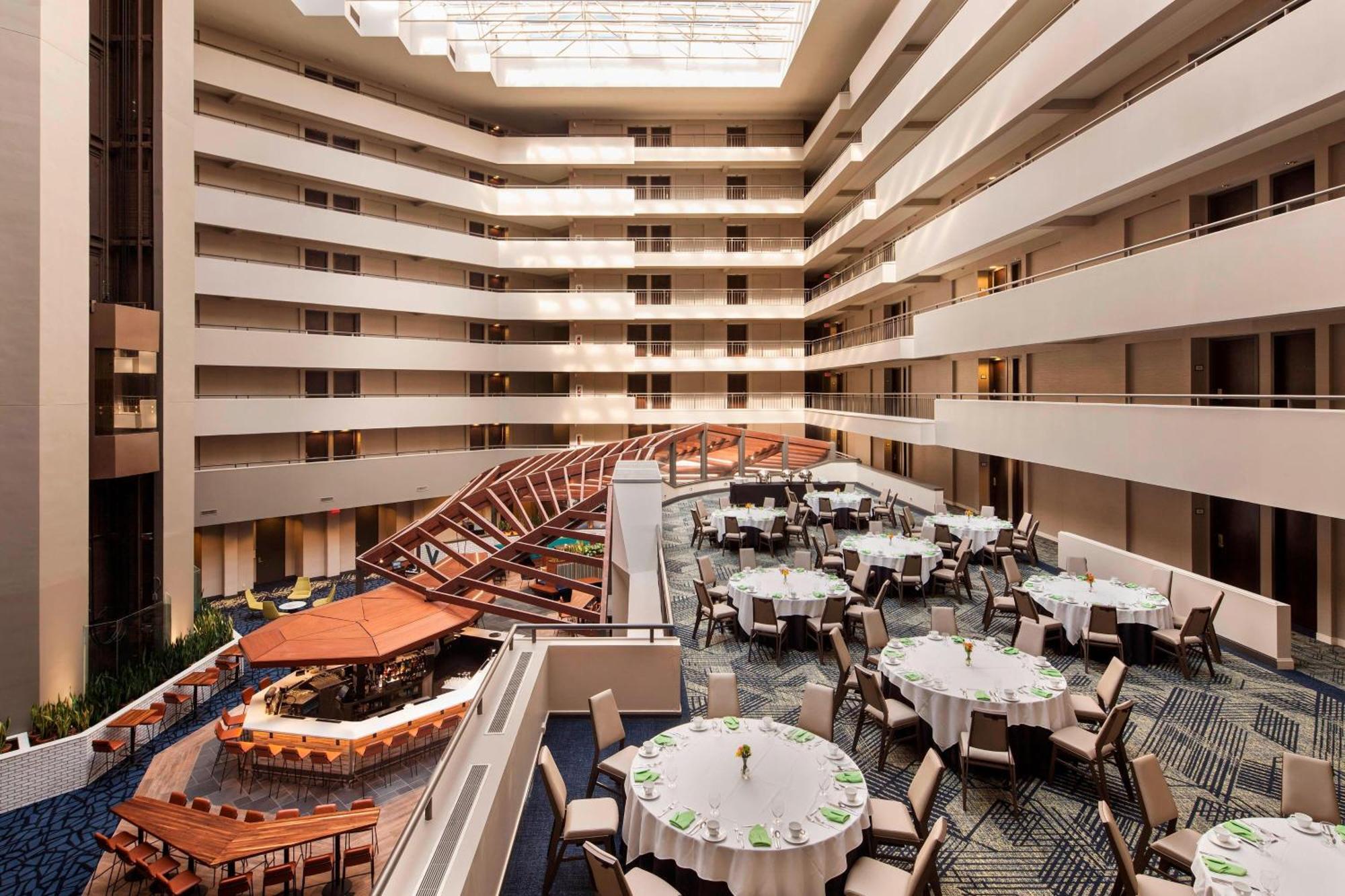 Sheraton Suites Philadelphia Airport Exterior foto